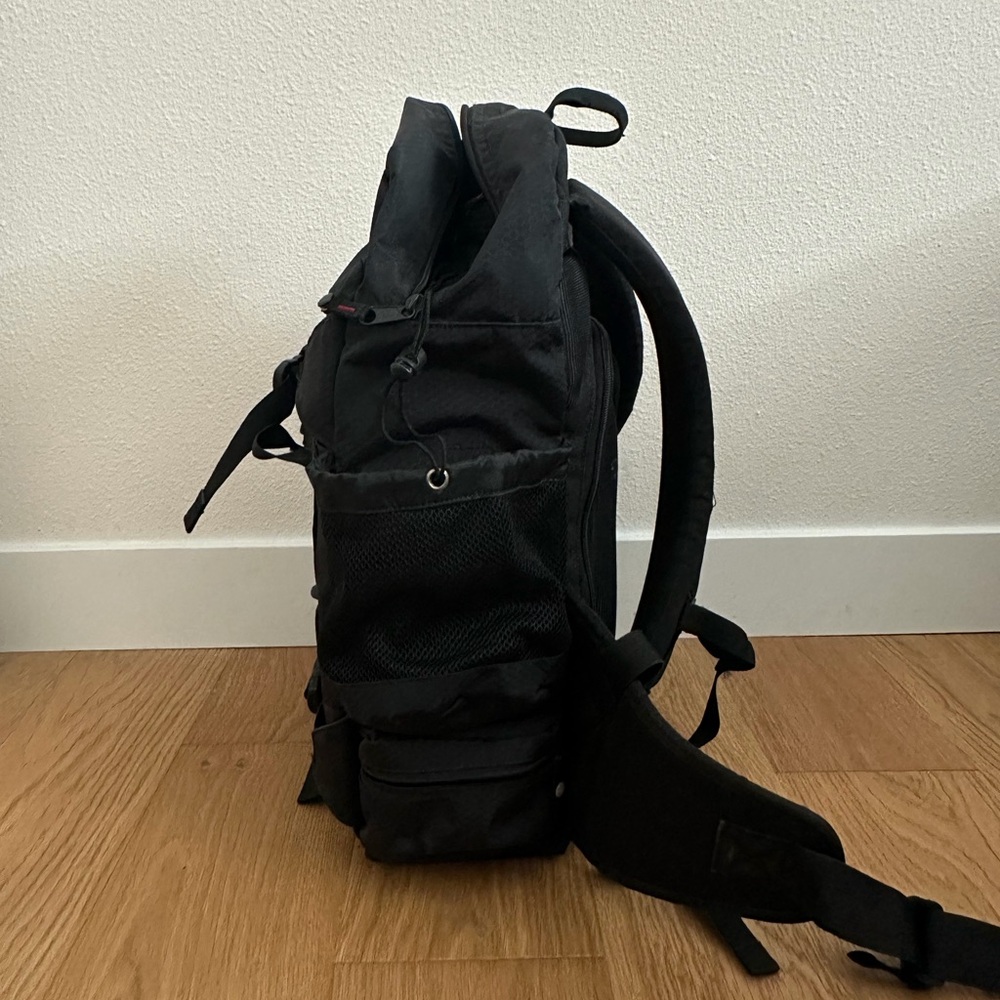 Burton Black Camera Backpack - Picture 5 of 8